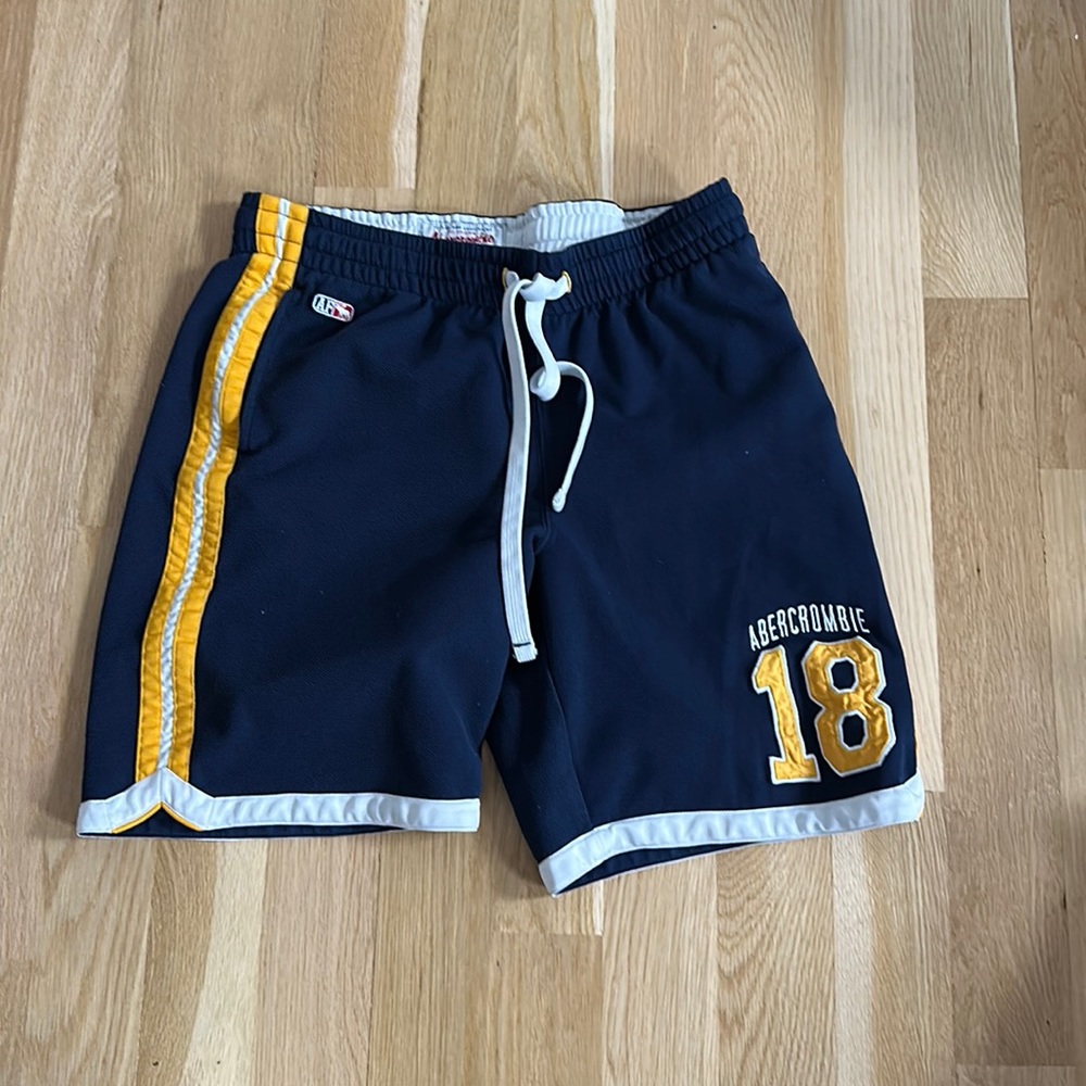 Vintage Abercrombie & Fitch Gym Shorts Medium